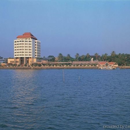 Vivanta Ernakulam, Marine Drive Kochi Luaran gambar